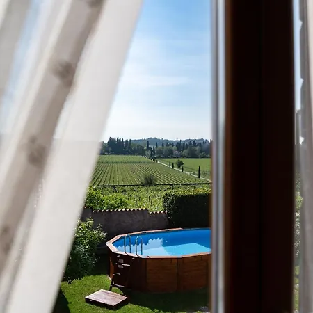 El Crear Farm stay